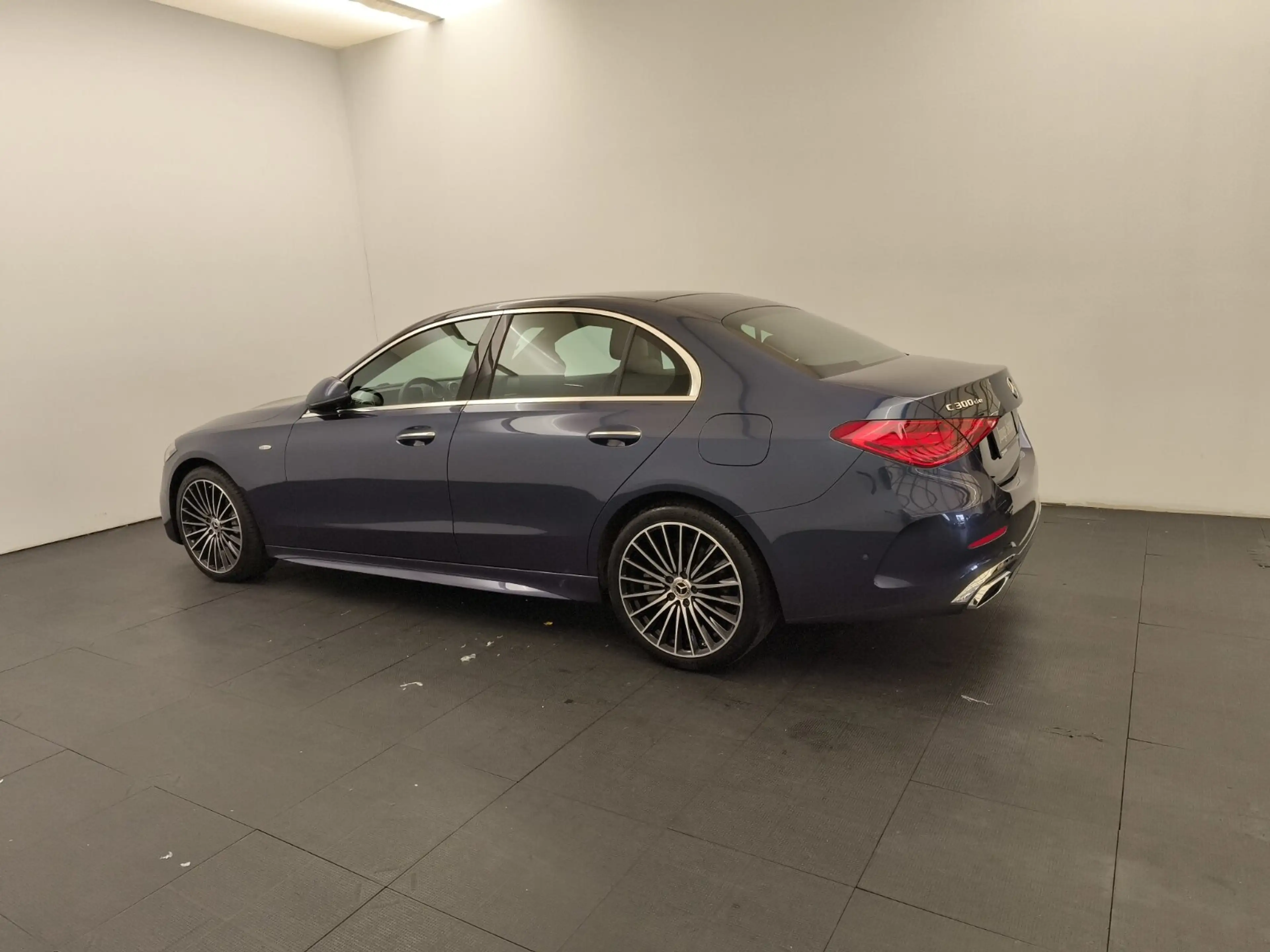 Mercedes-Benz C 300 C 300 de 4M AMG Line Premium 360Cam DigiLight Navi — photo 9