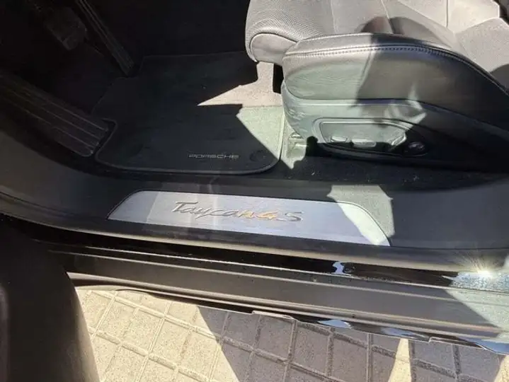 Porsche Taycan 2022, foto 7