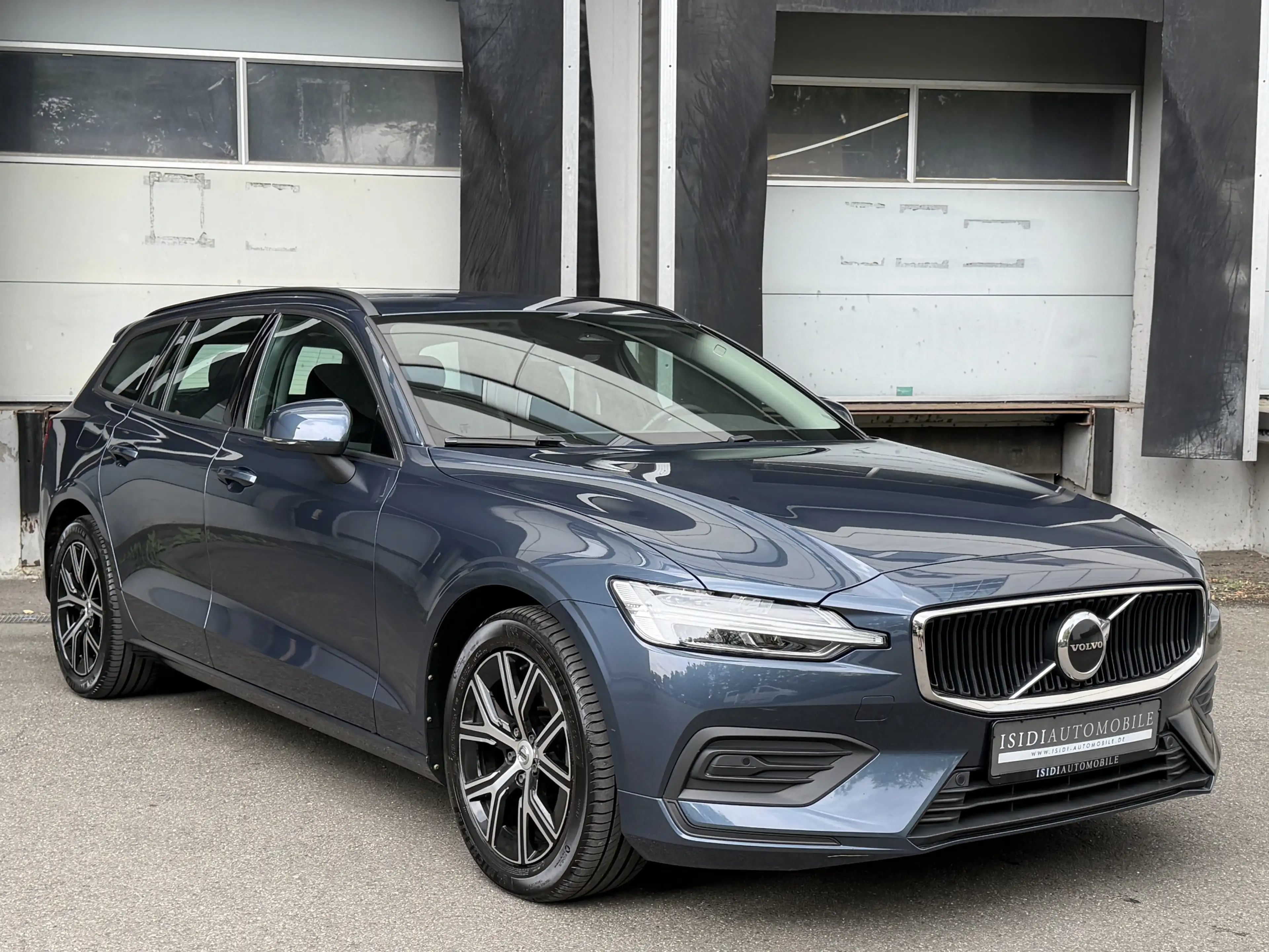 Volvo V60 Essential LED Virtual-Cockpit Rü-Kamera — photo 9