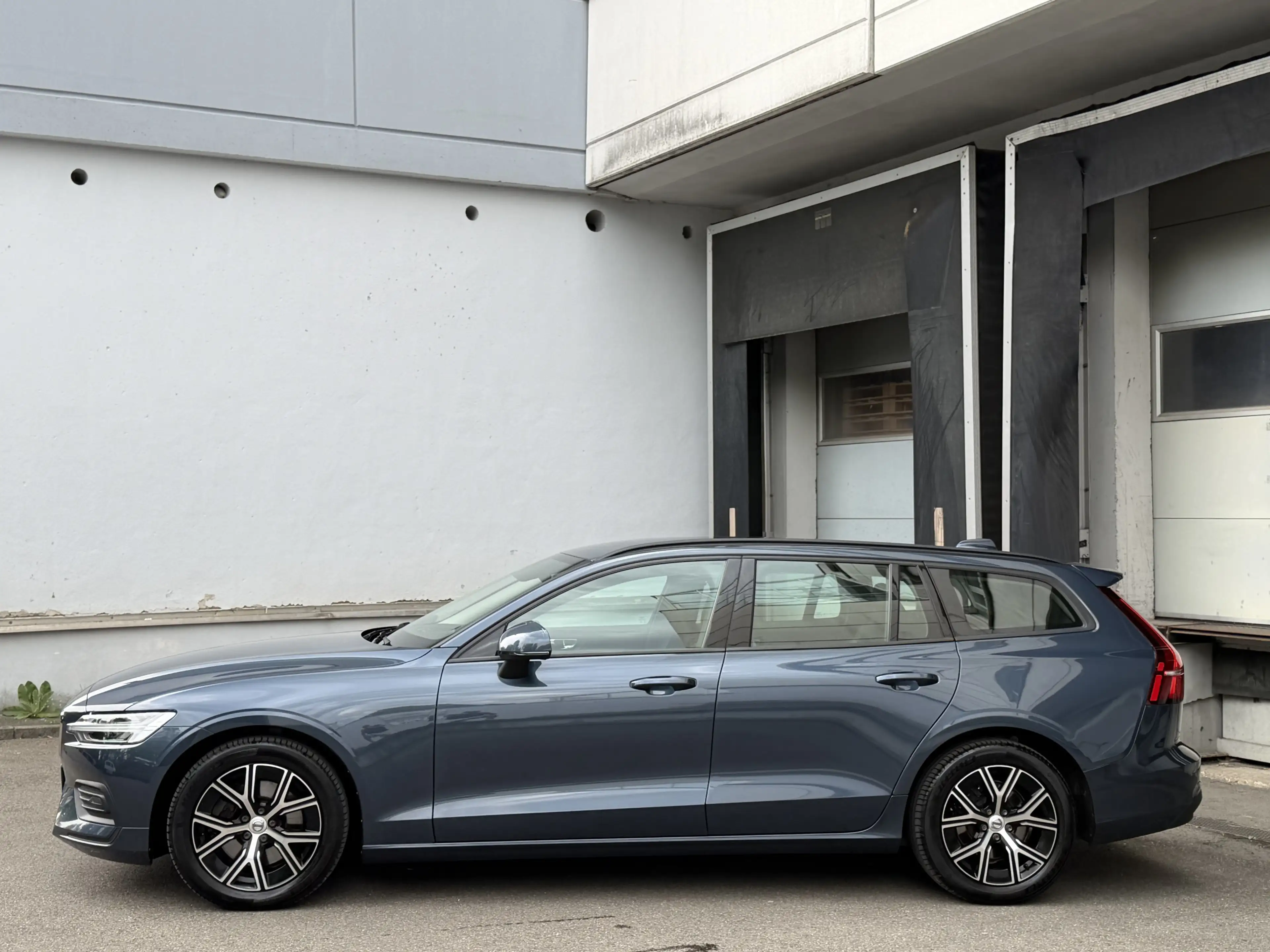 Volvo V60 Essential LED Virtual-Cockpit Rü-Kamera — photo 3