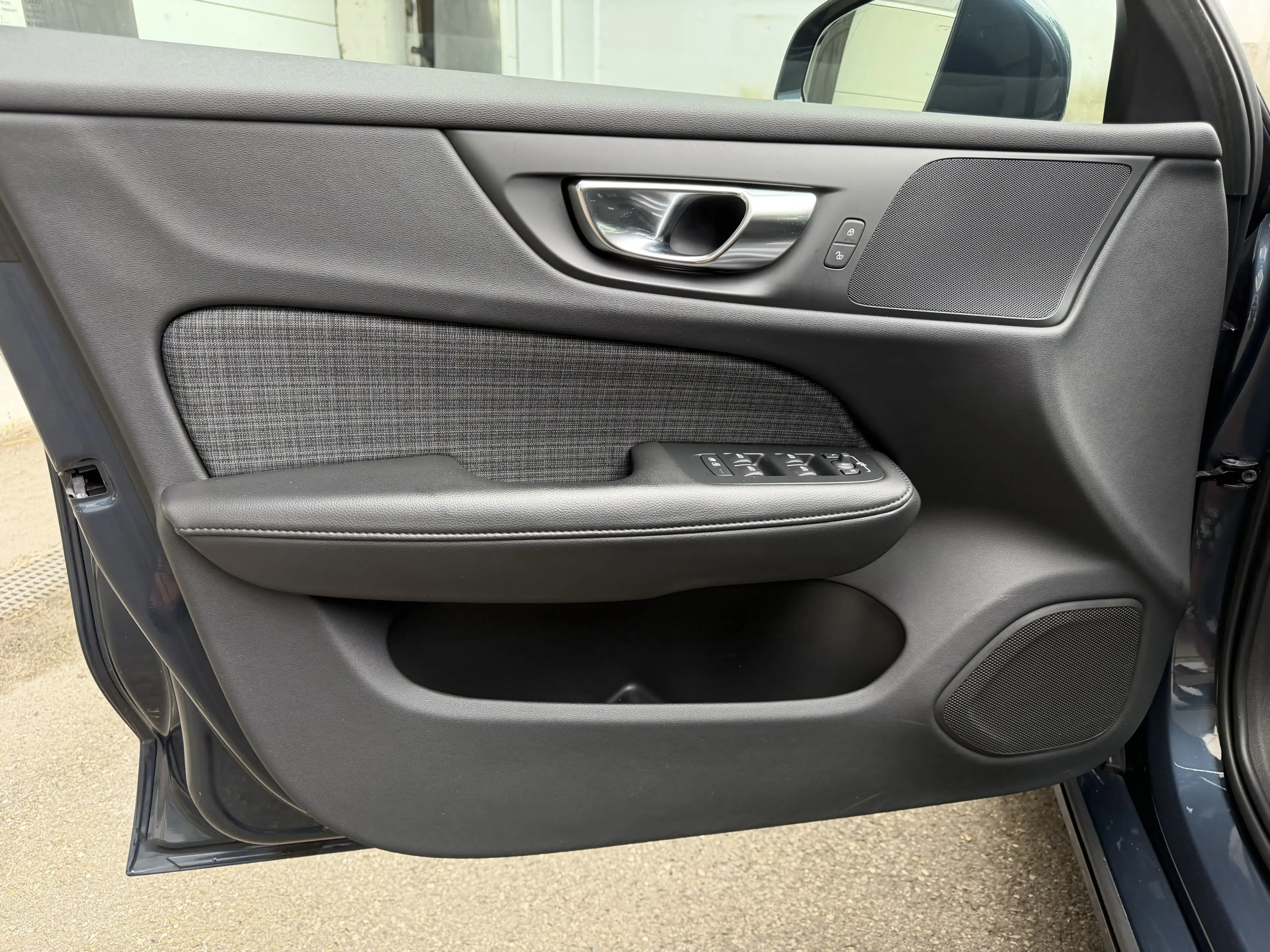 Volvo V60 Essential LED Virtual-Cockpit Rü-Kamera — photo 11