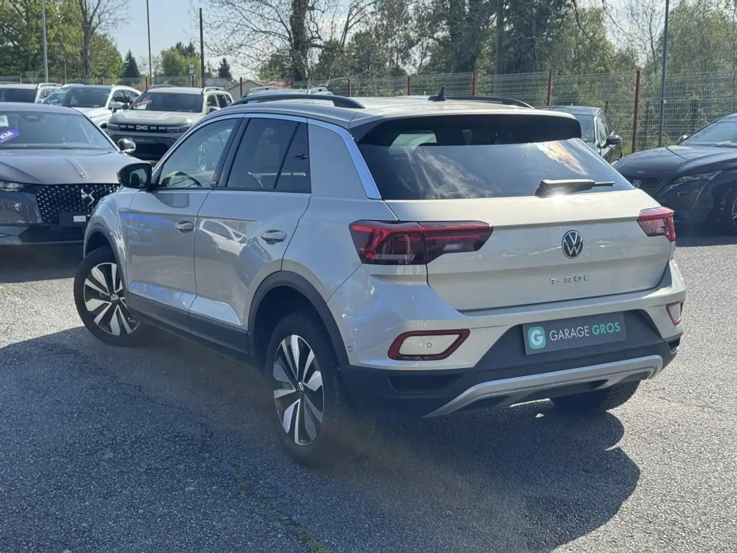 Volkswagen T-Roc 1.0 TSI 110 Start/Stop BVM6 Life Gris - 2