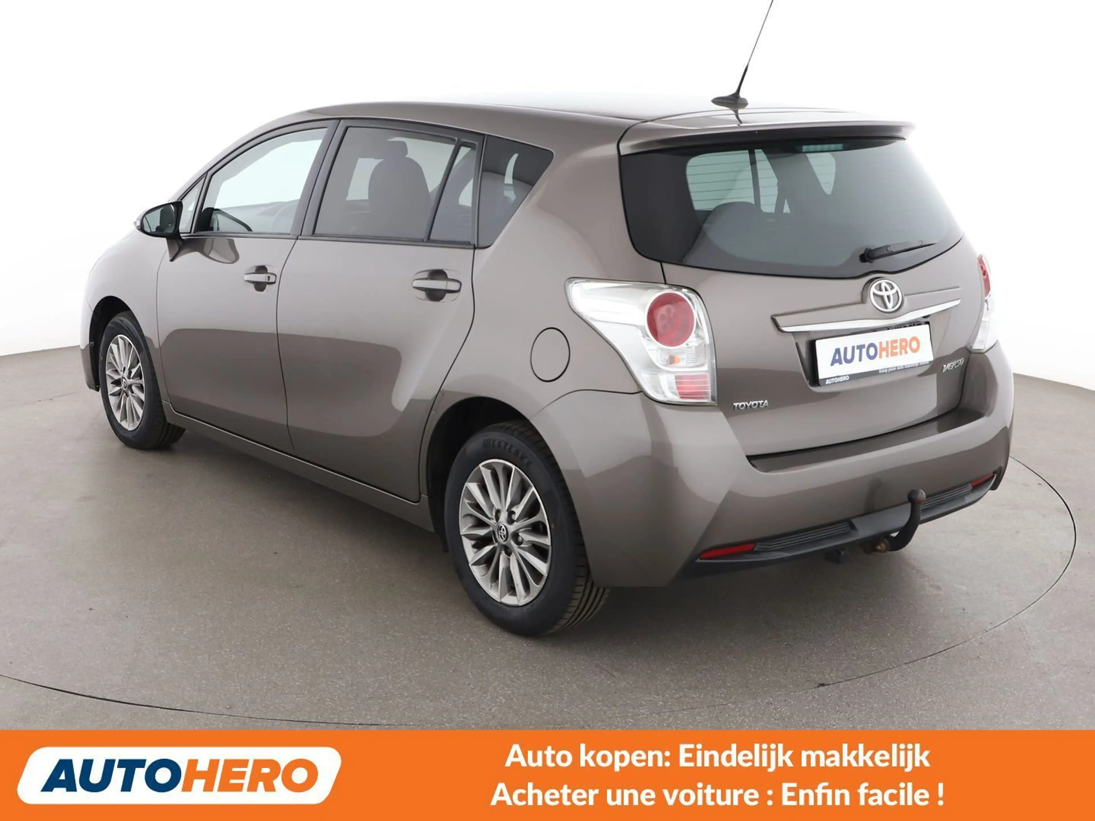 Toyota Verso 1.8 Comfort — photo 4