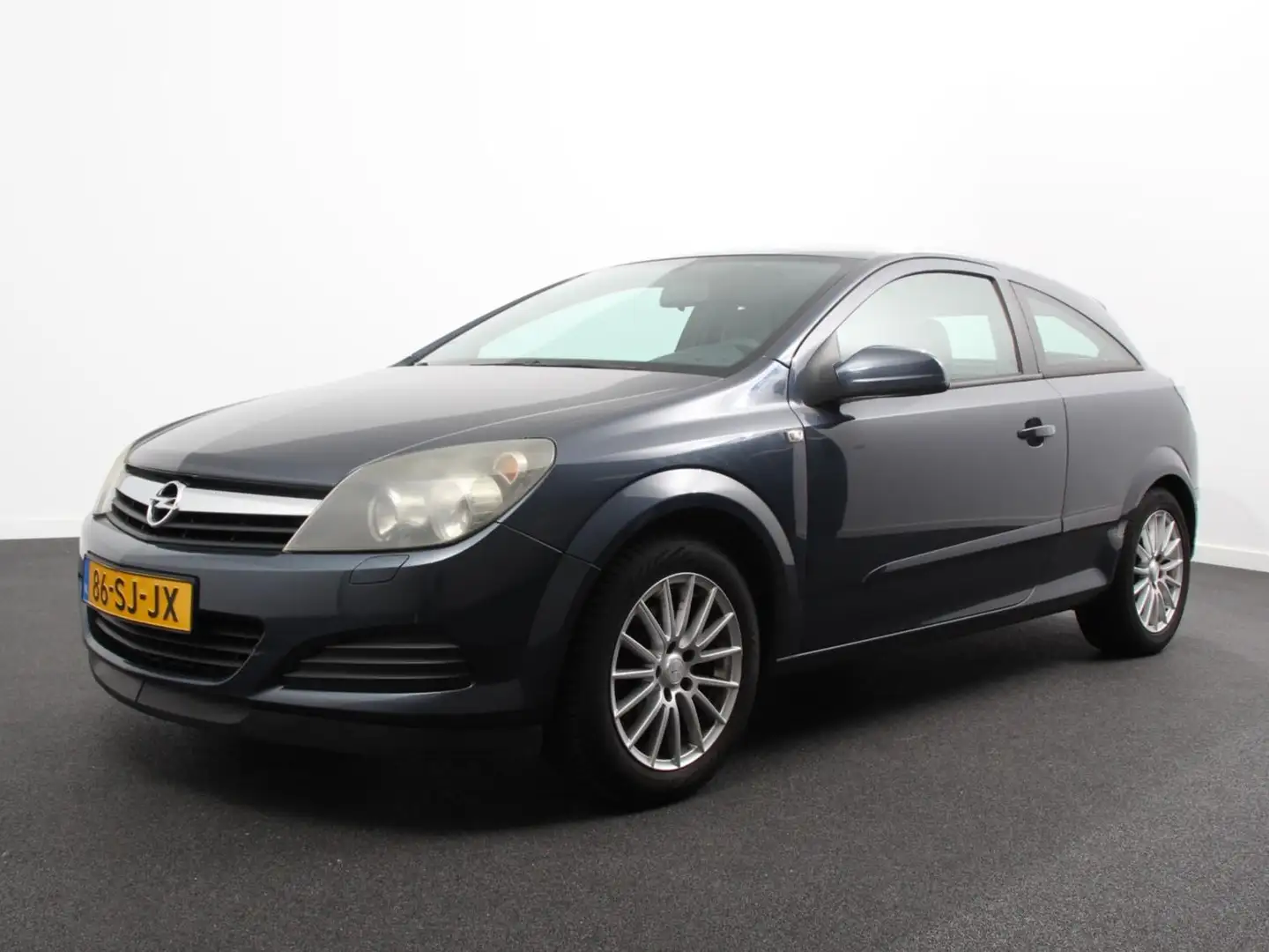 Opel Astra GTC 1.8 Edition | Leder | Lichtmetalen velgen | Ha Grijs - 1