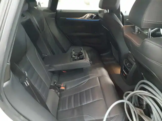 BMW i4 view 13