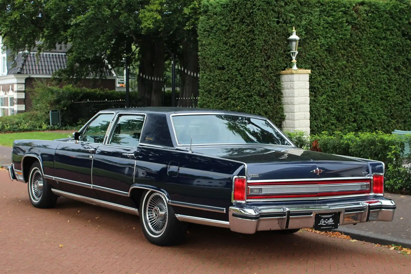 Lincoln Town Car 1979 Collectors Series Blauw - 2