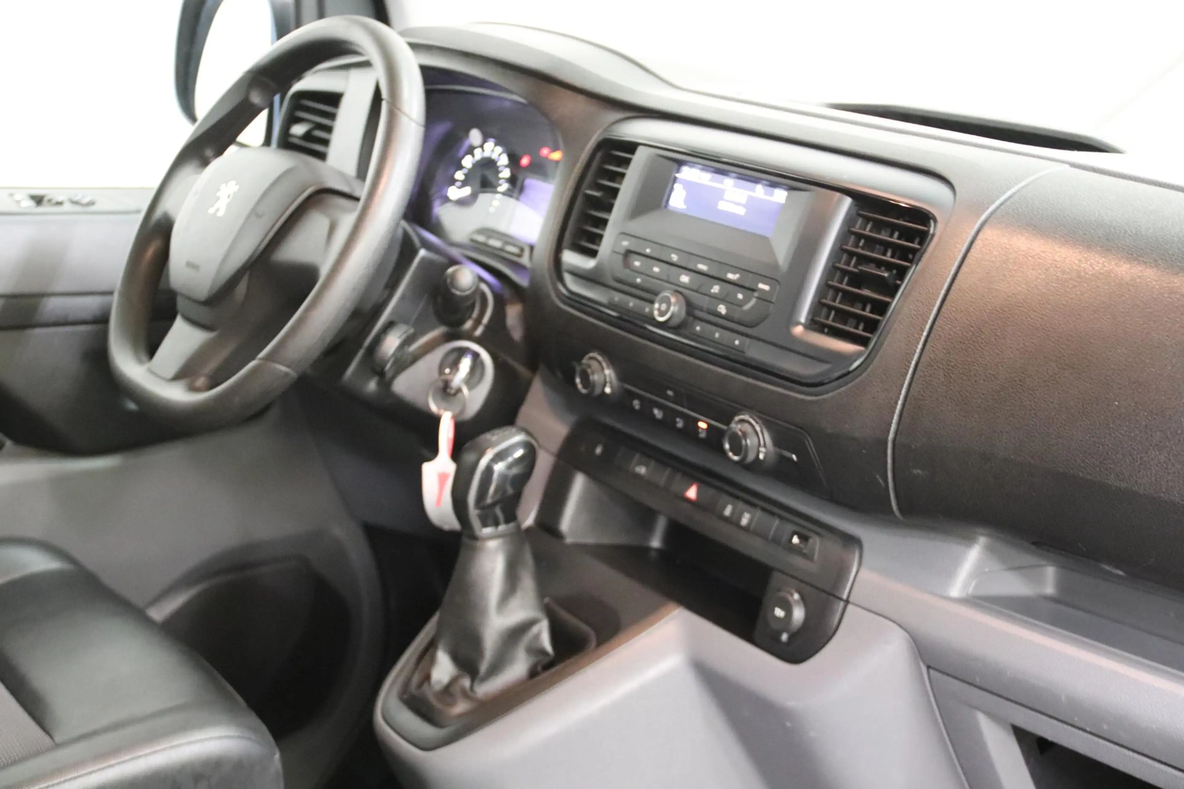Peugeot Expert 1.6 BlueHDI AIRCO PDC — photo 7