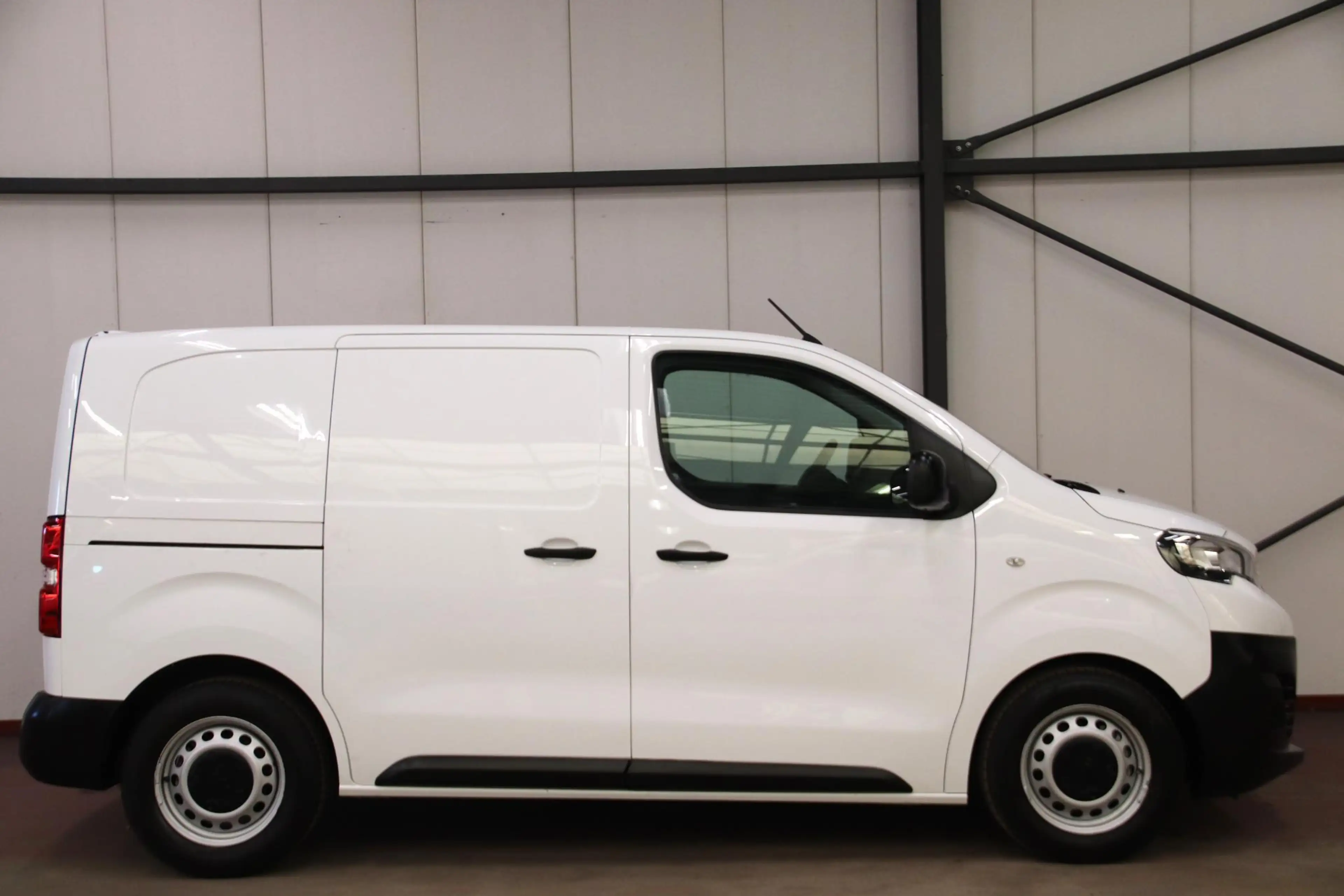 Peugeot Expert 1.6 BlueHDI AIRCO PDC — photo 4