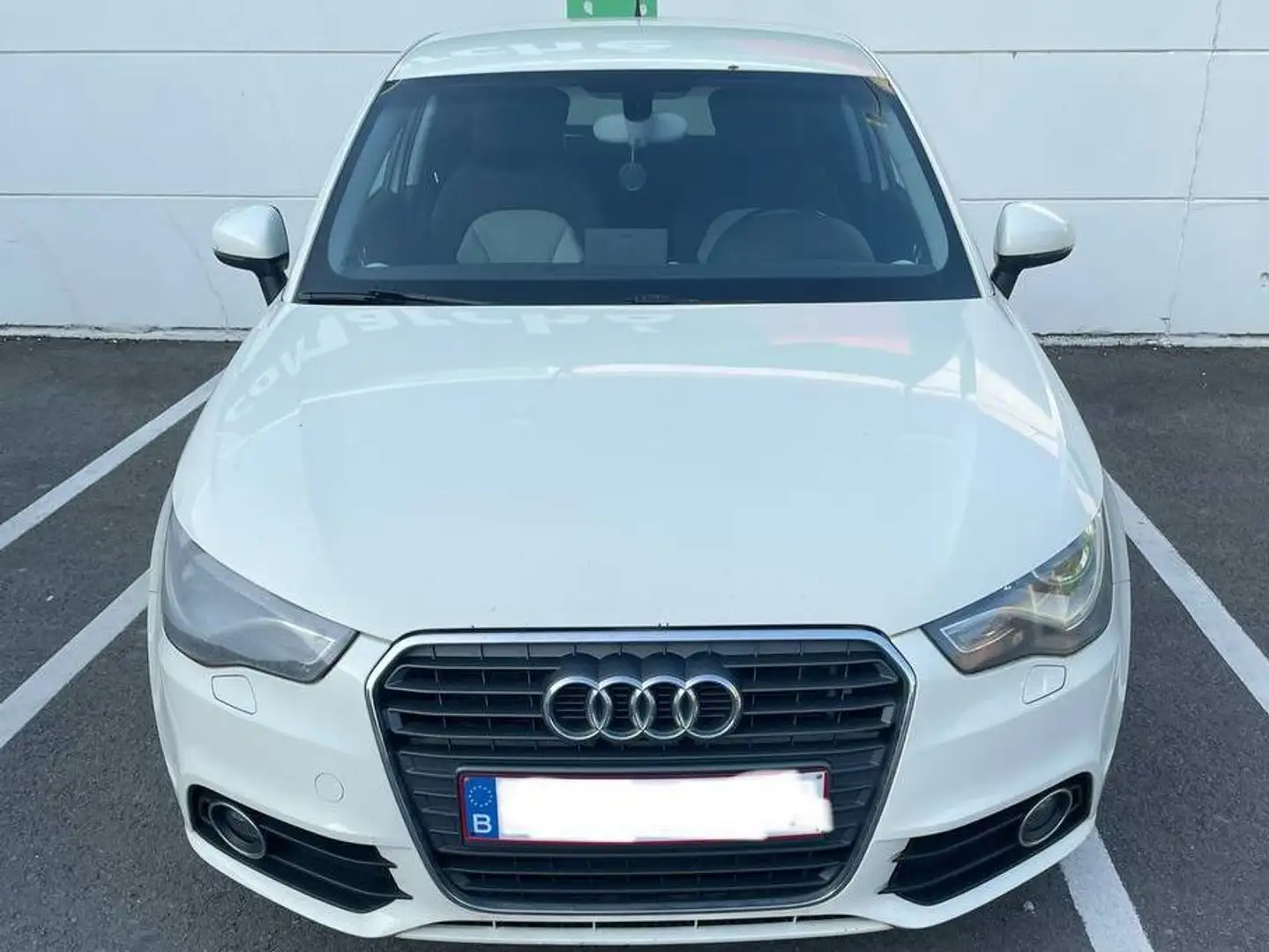 Audi A1 A1 1.6 TDi Ambition Blanc - 1