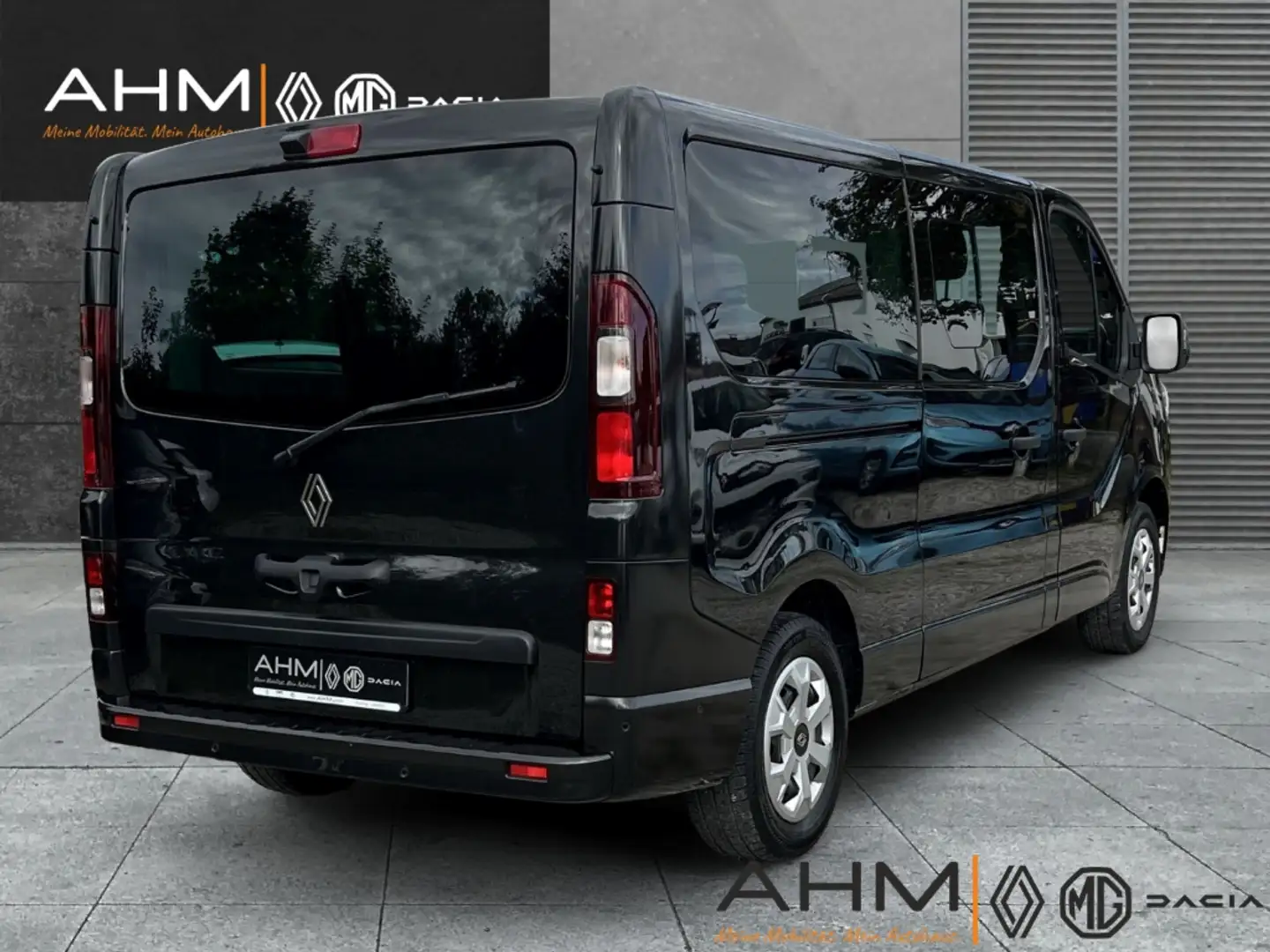 Renault Trafic Grand Evolution Combi L2H1 2.0 BLUE dCi 150 Schwarz - 2