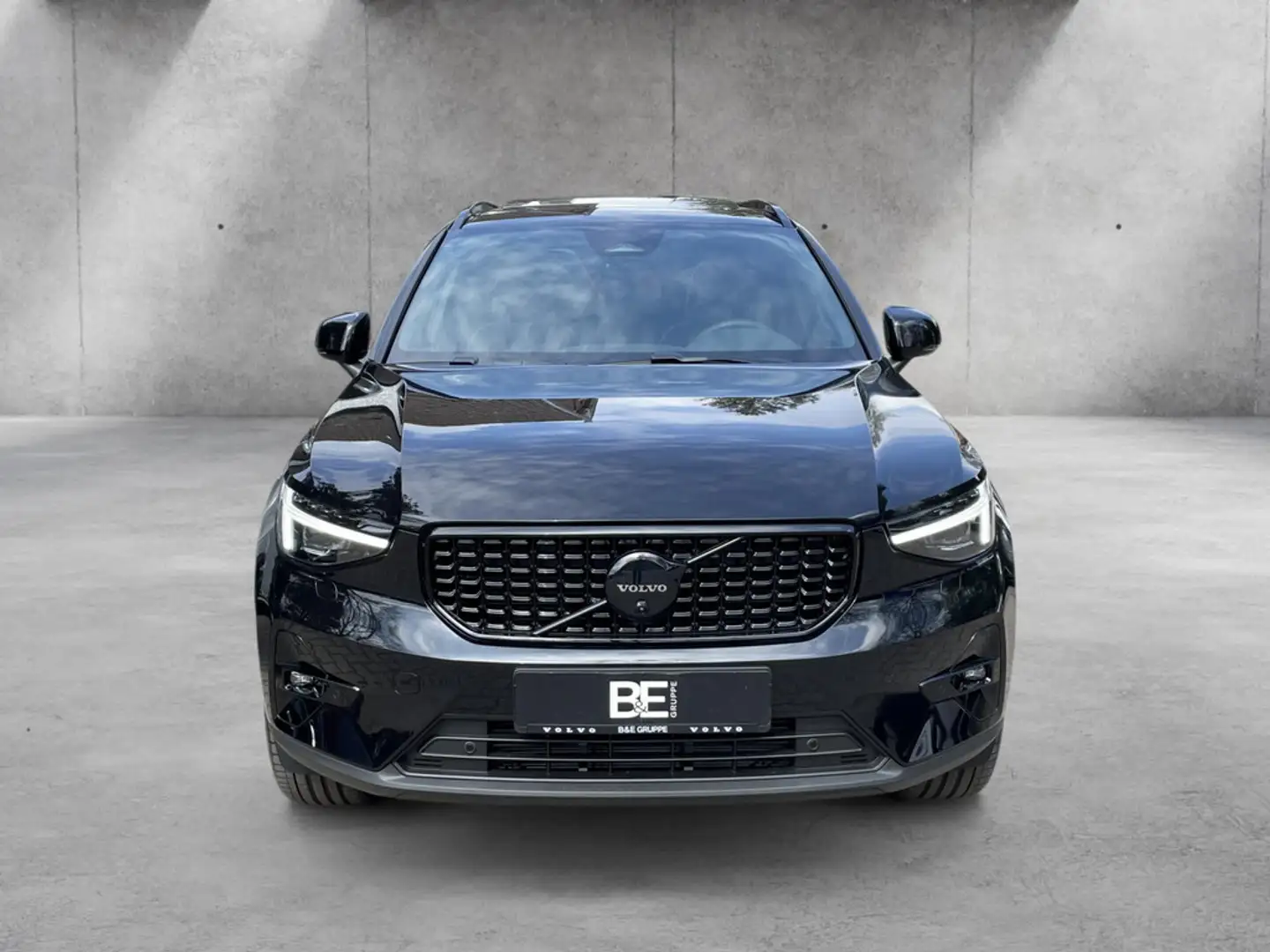 Volvo XC40 B4 Ultra Black Edition PANORAMA | 360° | HARMAN/KA Noir - 2