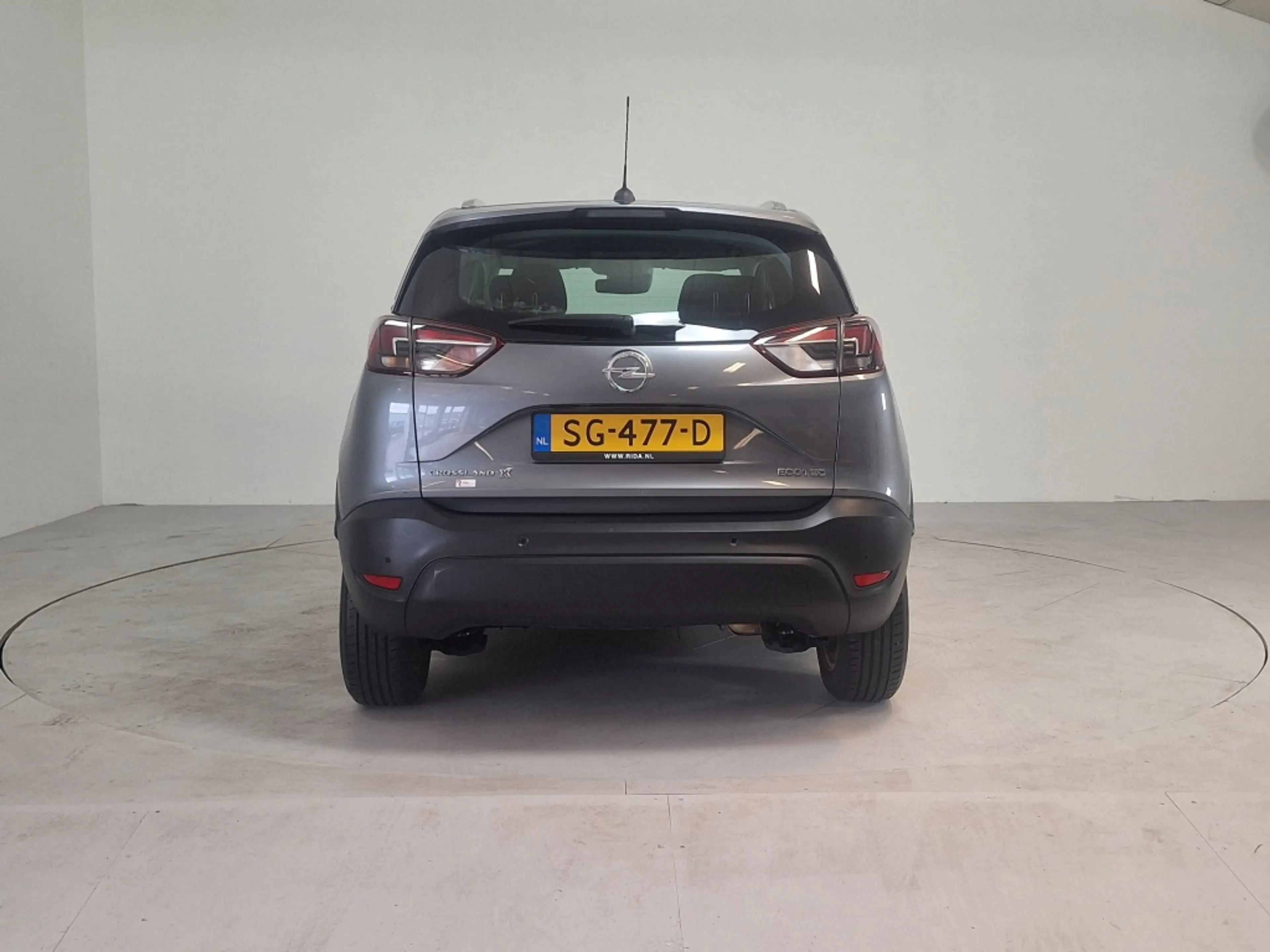 Opel Crossland X 1.2 T. Online Ed. — photo 5