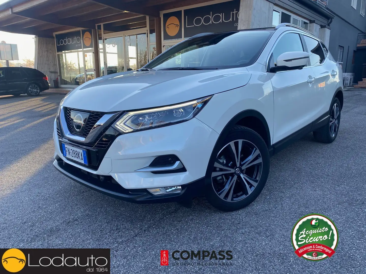 Nissan Qashqai Qashqai 1.5 dci Tekna 110cv Bianco - 1