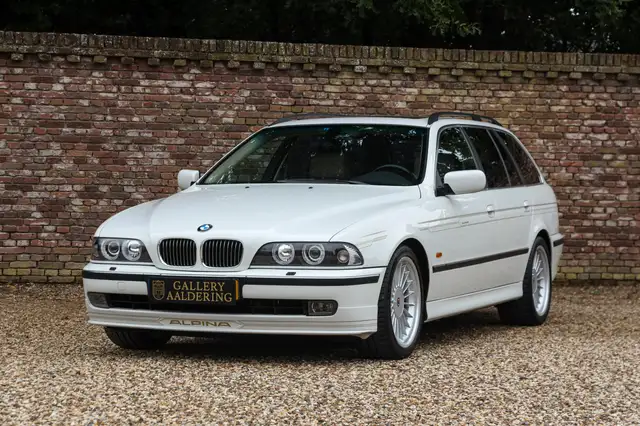 Alpina B10 V8 Touring "In Alpine White III" "In Alpine White