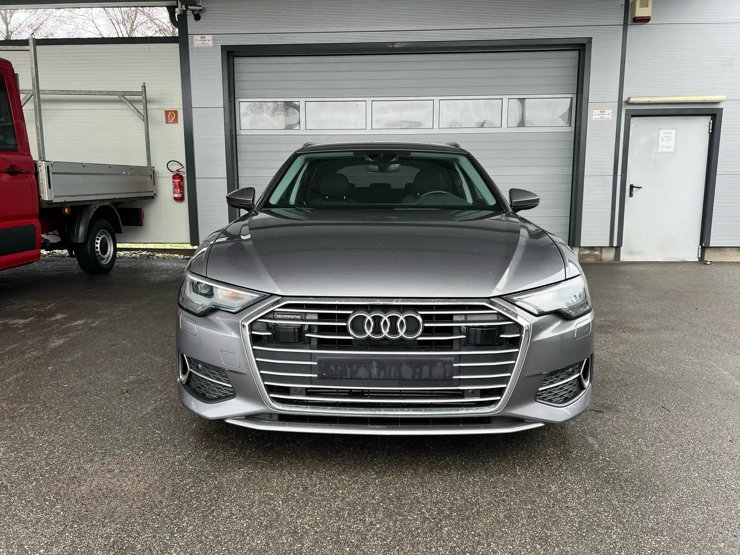 Audi A6 Avant 50 TDI quattro Sport LED/NAVI/AHV/ASSISTENT Grau - 1