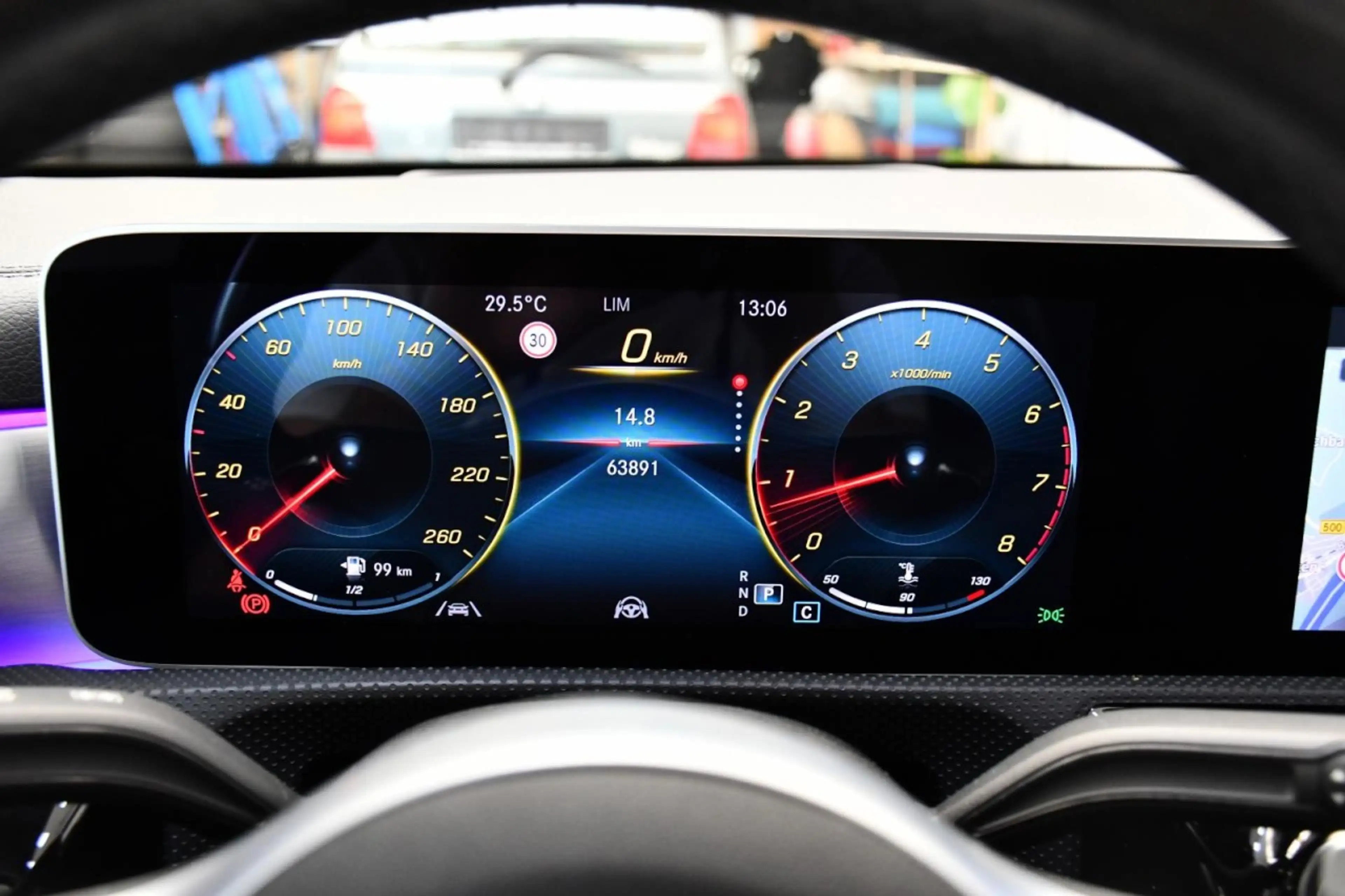 Mercedes-Benz A 250 AMG Limo. DiS*HuD*PAN*MEM*ST.HZ*BeLü*DASH* Klima — photo 15