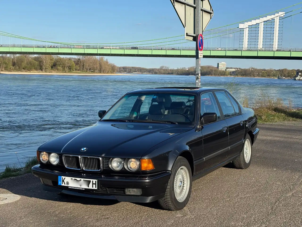 BMW 730