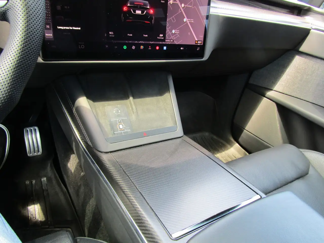 Tesla Model X photo Tesla Model X
