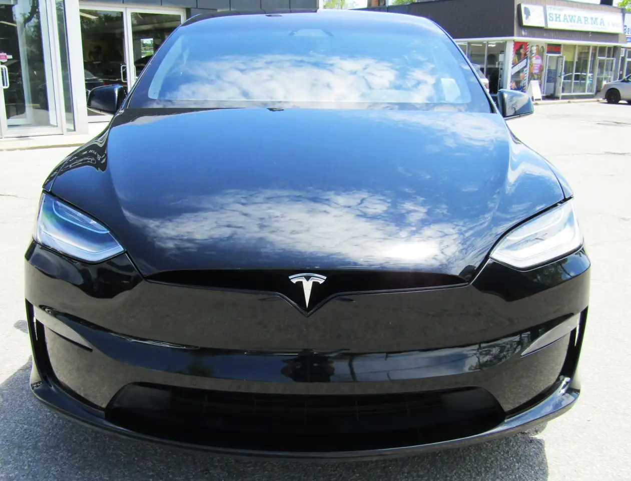 Tesla Model X photo Tesla Model X
