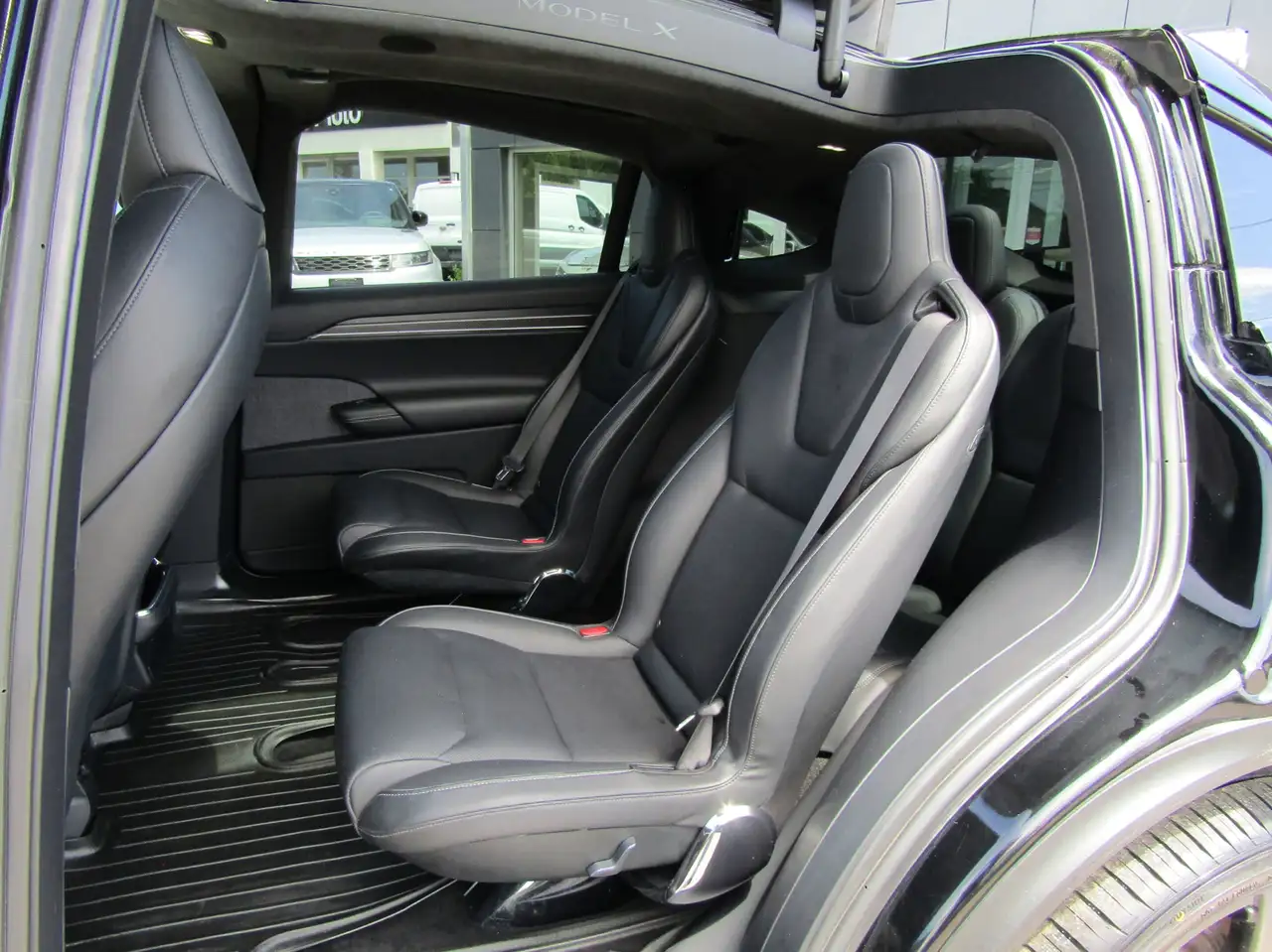 Tesla Model X photo Tesla Model X