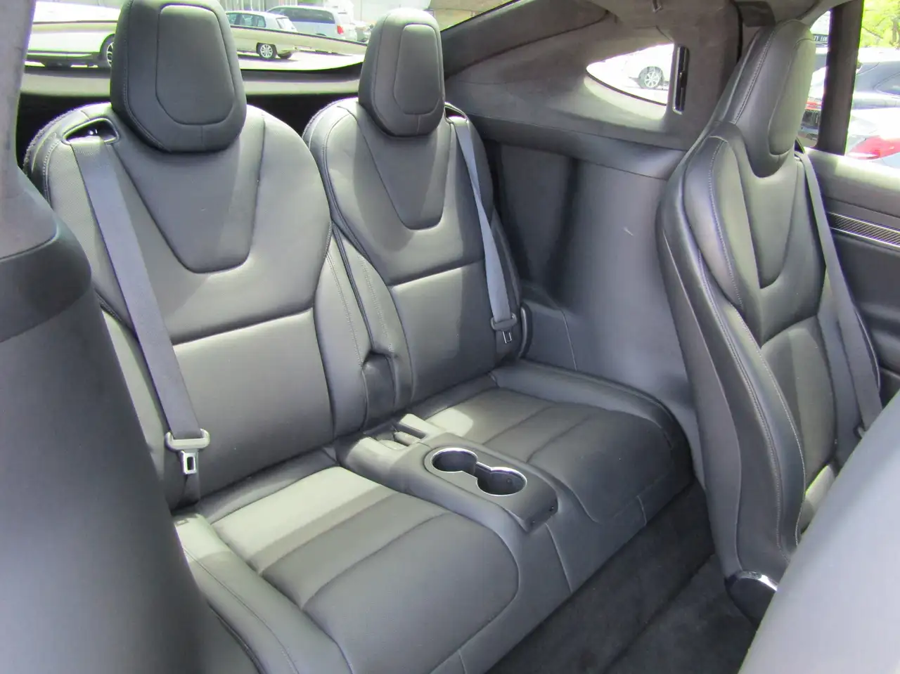 Tesla Model X photo Tesla Model X