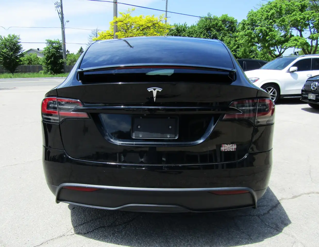 Tesla Model X photo Tesla Model X