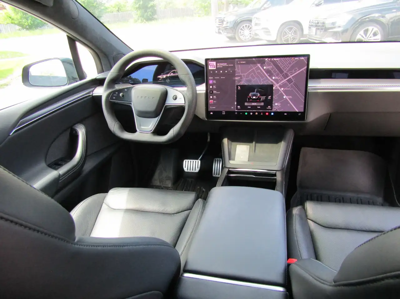 Tesla Model X photo Tesla Model X