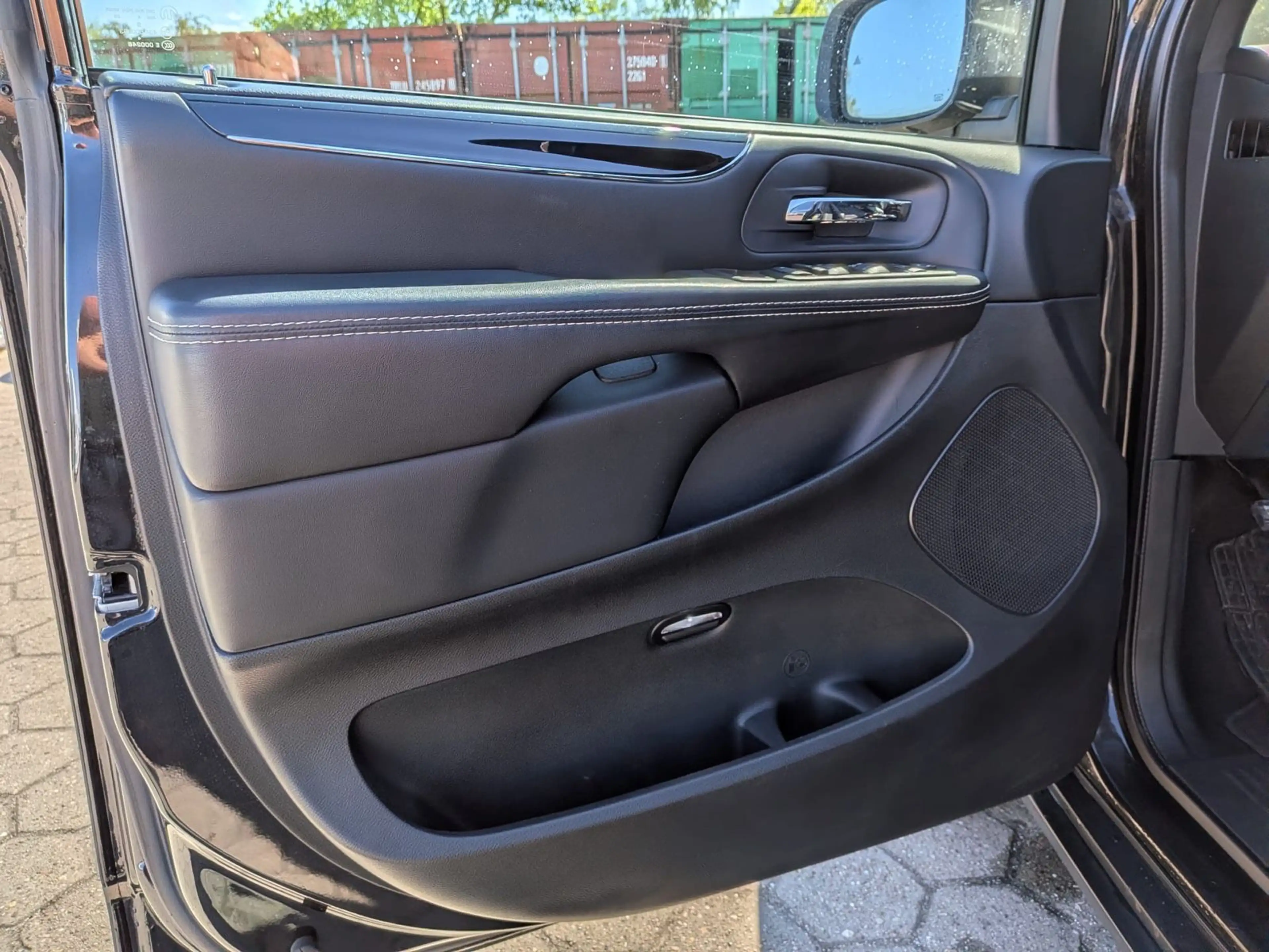 Lancia Voyager S 2.8 CRD 7 Sitze Navi TÜV Neu+Garantie — photo 14