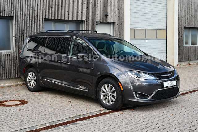 Imagine Chrysler Pacifica Klima, Blind Spot, Sitzheizung