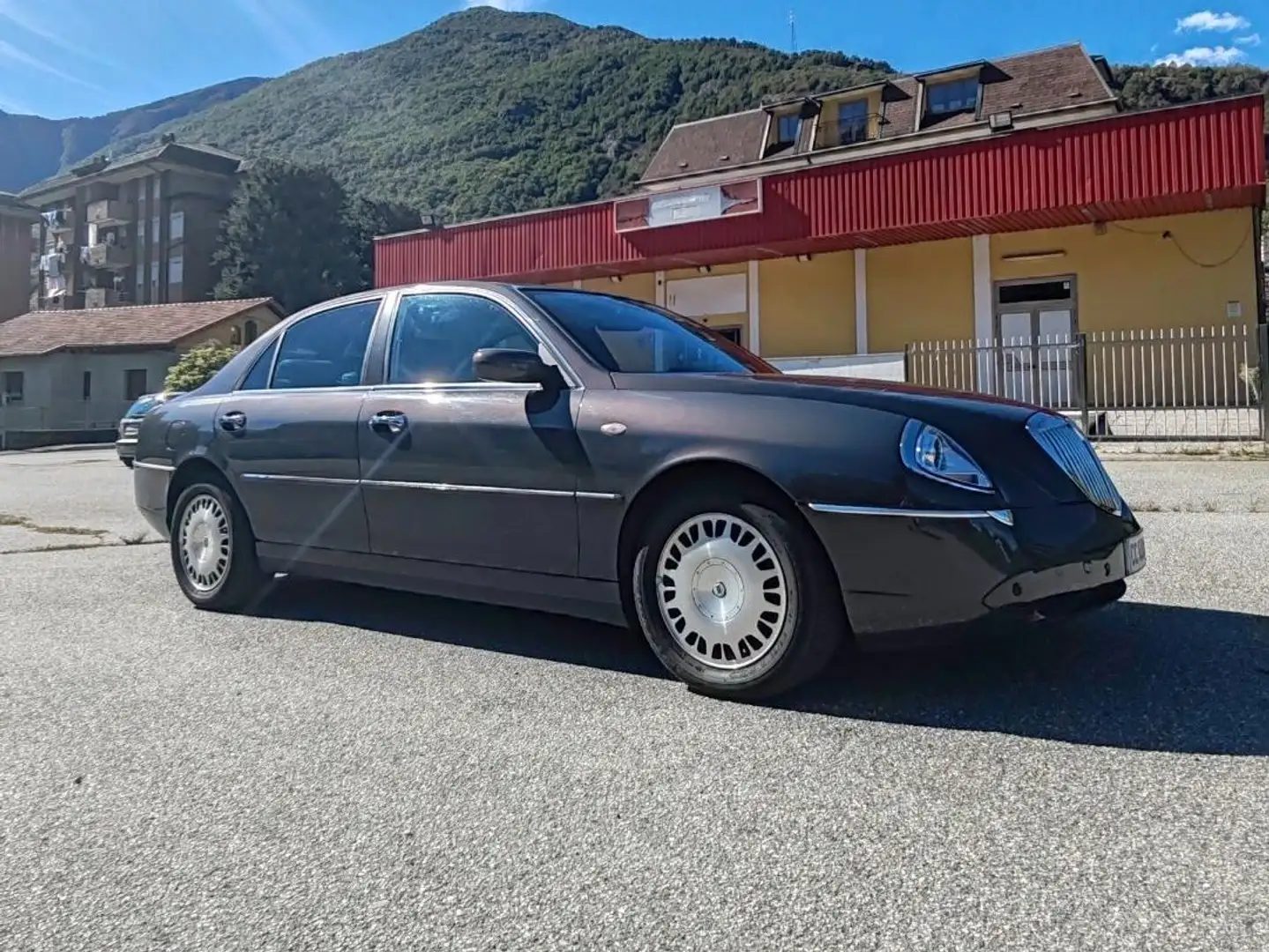 Lancia Thesis Thesis 2.4 jtd Emblema Blau - 2