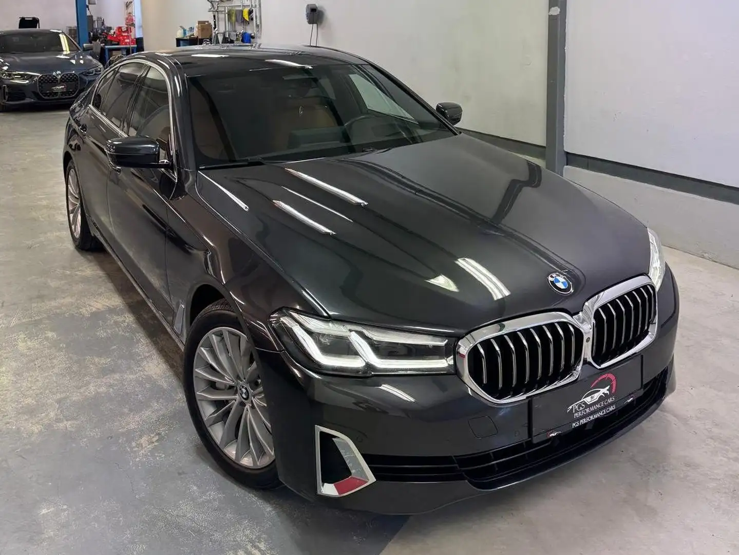 BMW 530 530 d xDrive /FACELIFT/HUD/KAMERA/LEDER Gris - 2