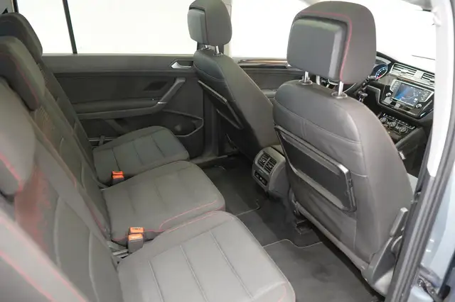 Volkswagen Touran view 23