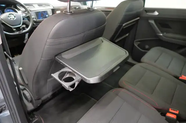 Volkswagen Touran view 19