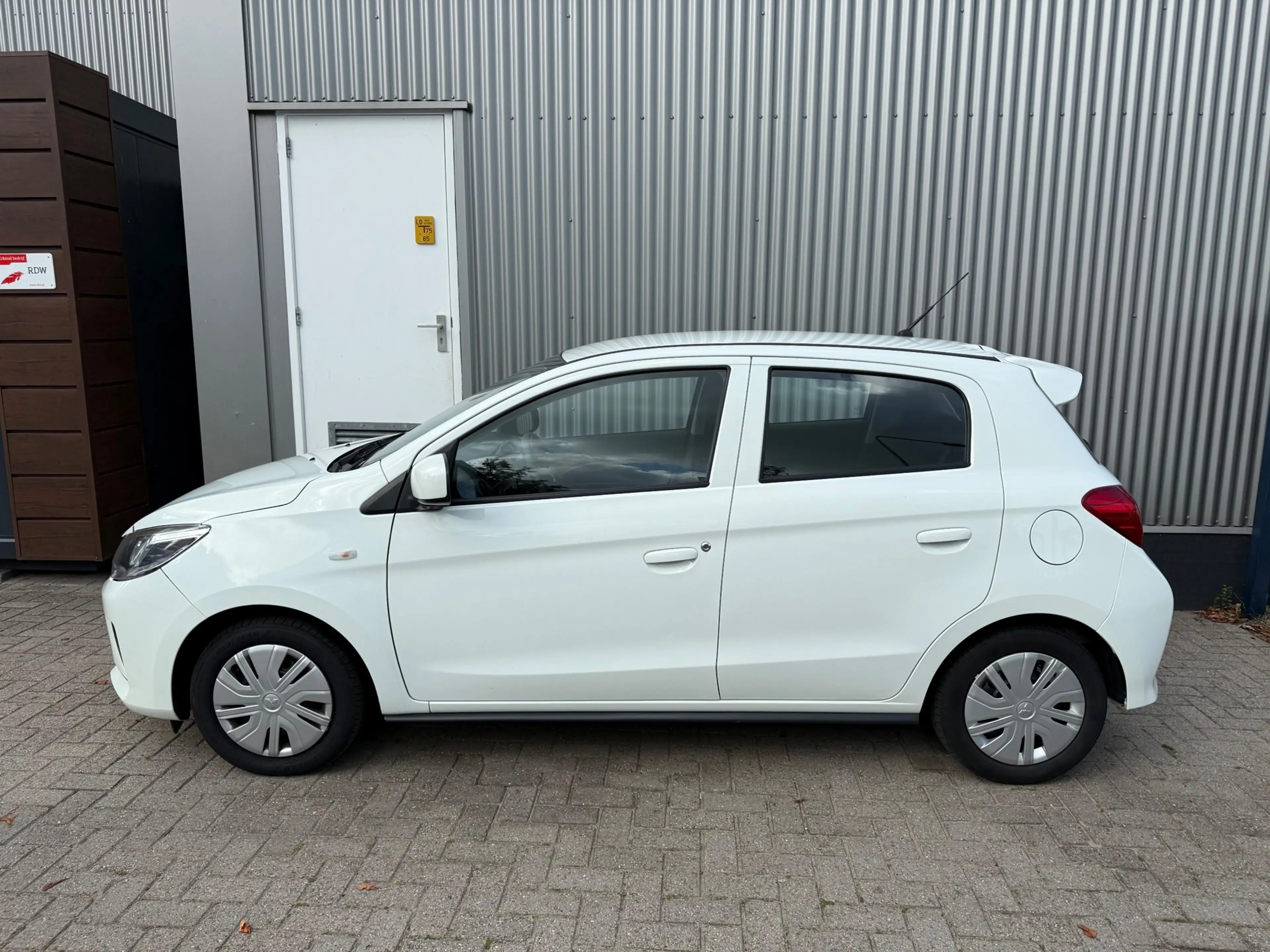 Mitsubishi Space Star 1.2 Cool+ / 11X SPACE STAR OP VOORRAAD / 1E EIGENA — photo 3