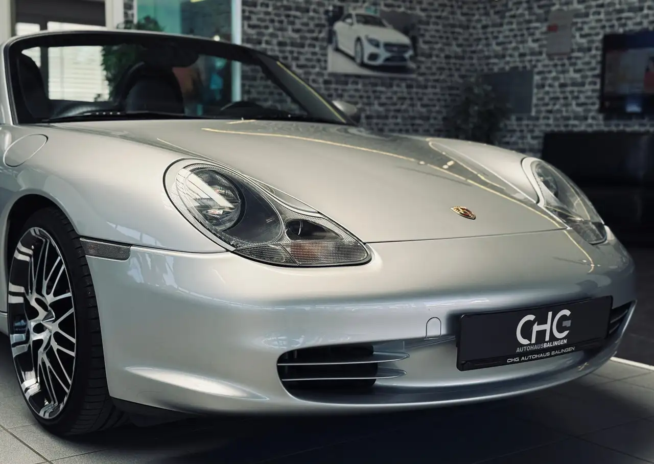 PORSCHE BOXSTER 2.7 228ch TIPTRONIC - CAPOTE ÉLECTRIQUE - CUIR - SIÈGES CHAUFFANTS - CLIMATISATION AUTOMATIQUE