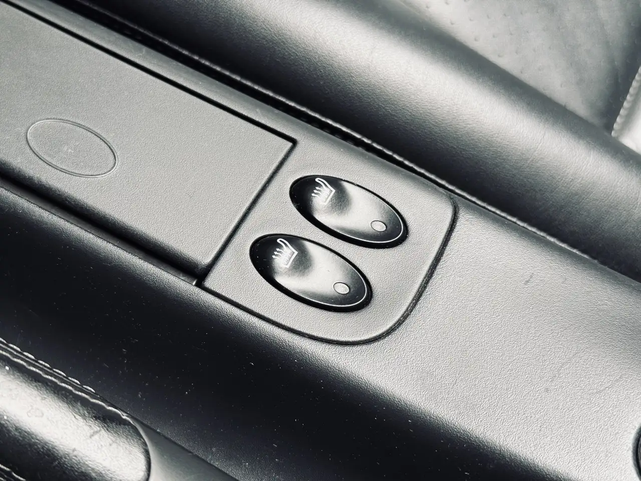 PORSCHE BOXSTER 2.7 228ch TIPTRONIC - CAPOTE ÉLECTRIQUE - CUIR - SIÈGES CHAUFFANTS - CLIMATISATION AUTOMATIQUE