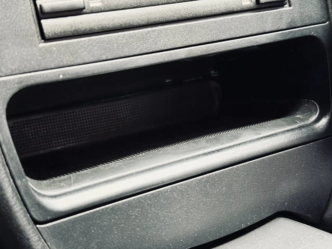 PORSCHE BOXSTER 2.7 228ch TIPTRONIC - CAPOTE ÉLECTRIQUE - CUIR - SIÈGES CHAUFFANTS - CLIMATISATION AUTOMATIQUE