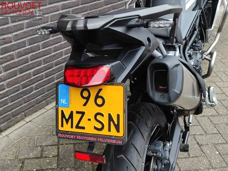 Triumph Tiger 900 - foto 8