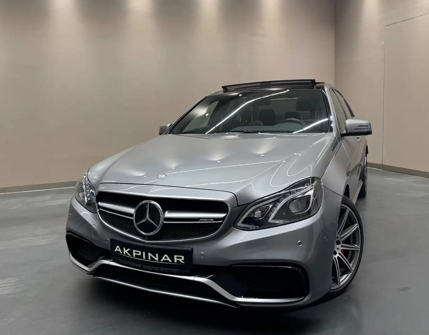 Mercedes-Benz E 63 AMG E63 AMG S 4M *PANORAMA*V-MAX*DISTRONIC*360°* Gris - 1
