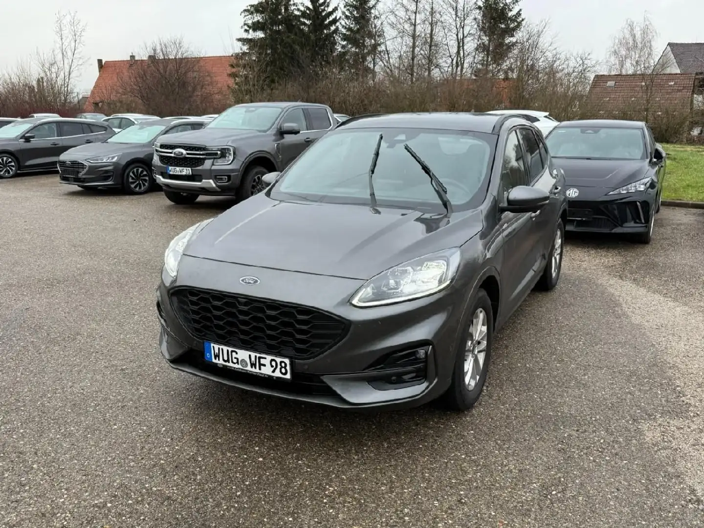 Ford Kuga Hybrid ST-Line X Grijs - 1