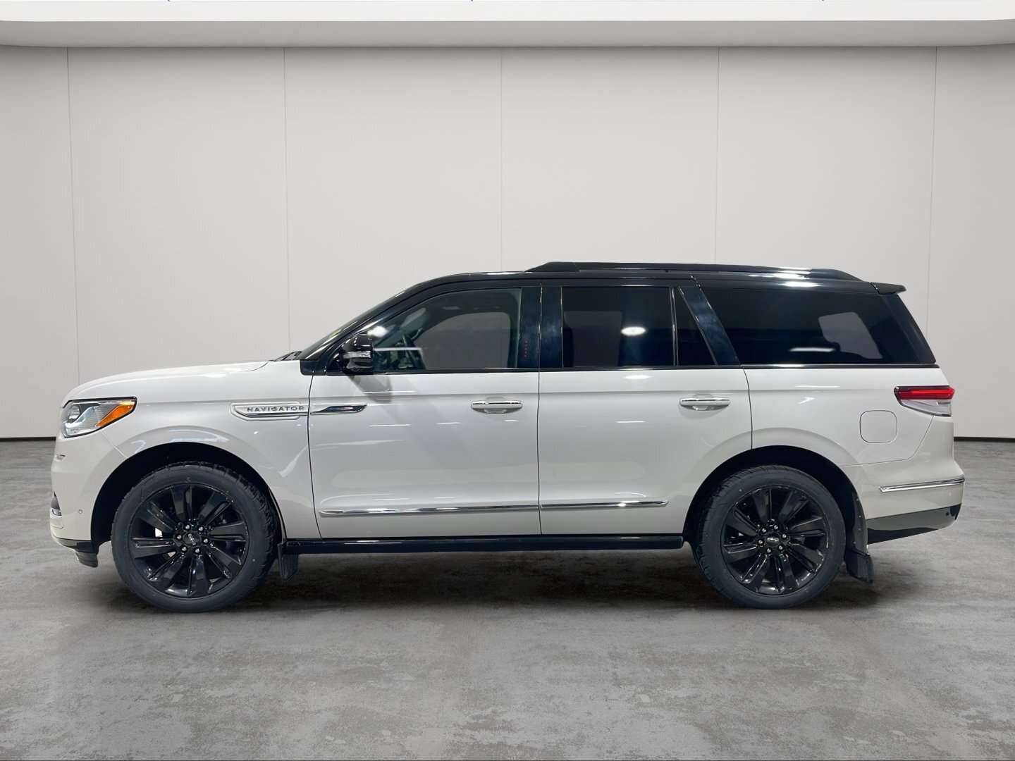2024 Lincoln Navigator Reserve - CLEAN CARFAX — снимка 1
