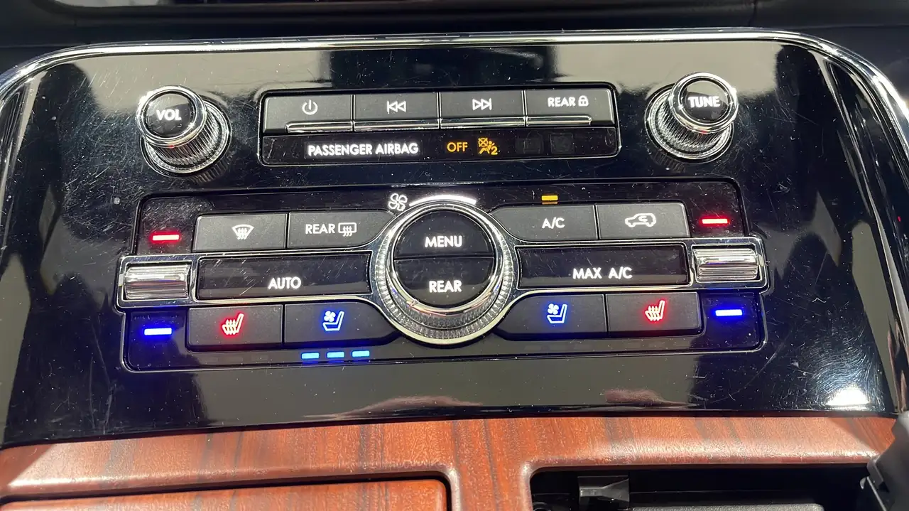 Lincoln Navigator снимка Lincoln Navigator