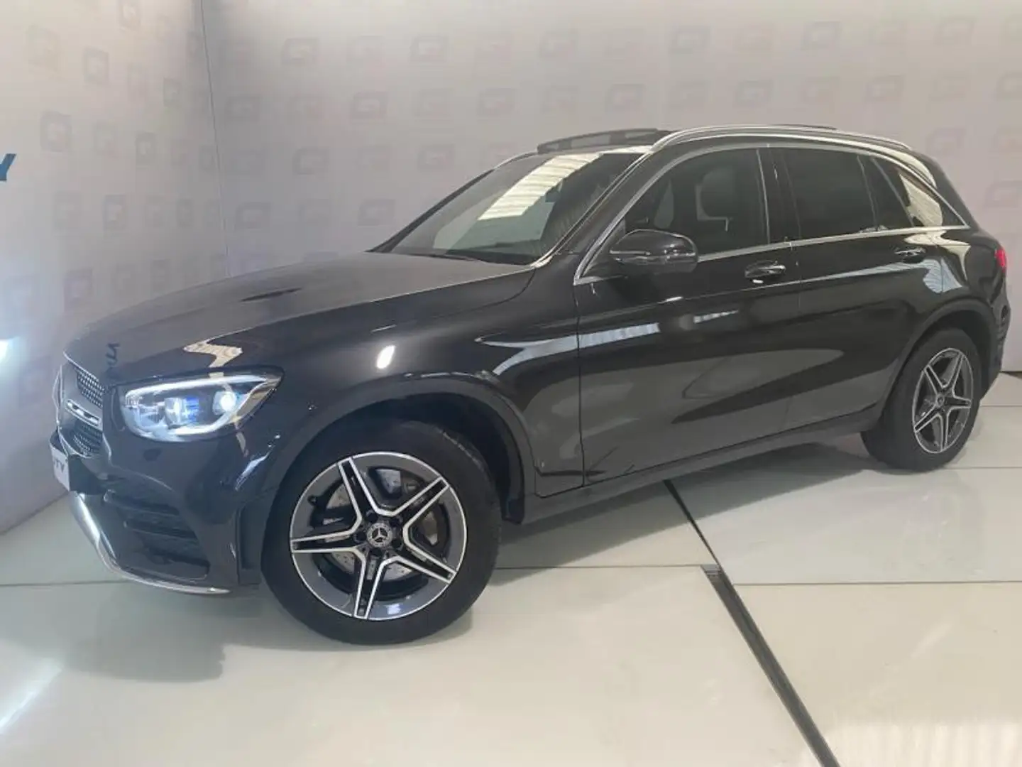 Mercedes-Benz GLC 200 Pack AMG *2 ANS DE GARANTIE* Noir - 1