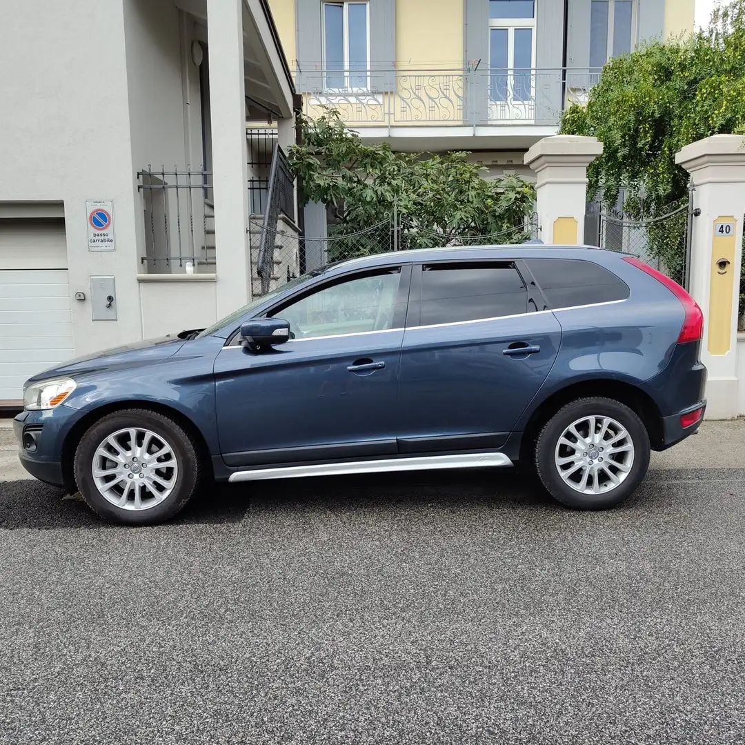 Volvo XC60 2.4 d5 Summum FULL OPTIONAL - 2