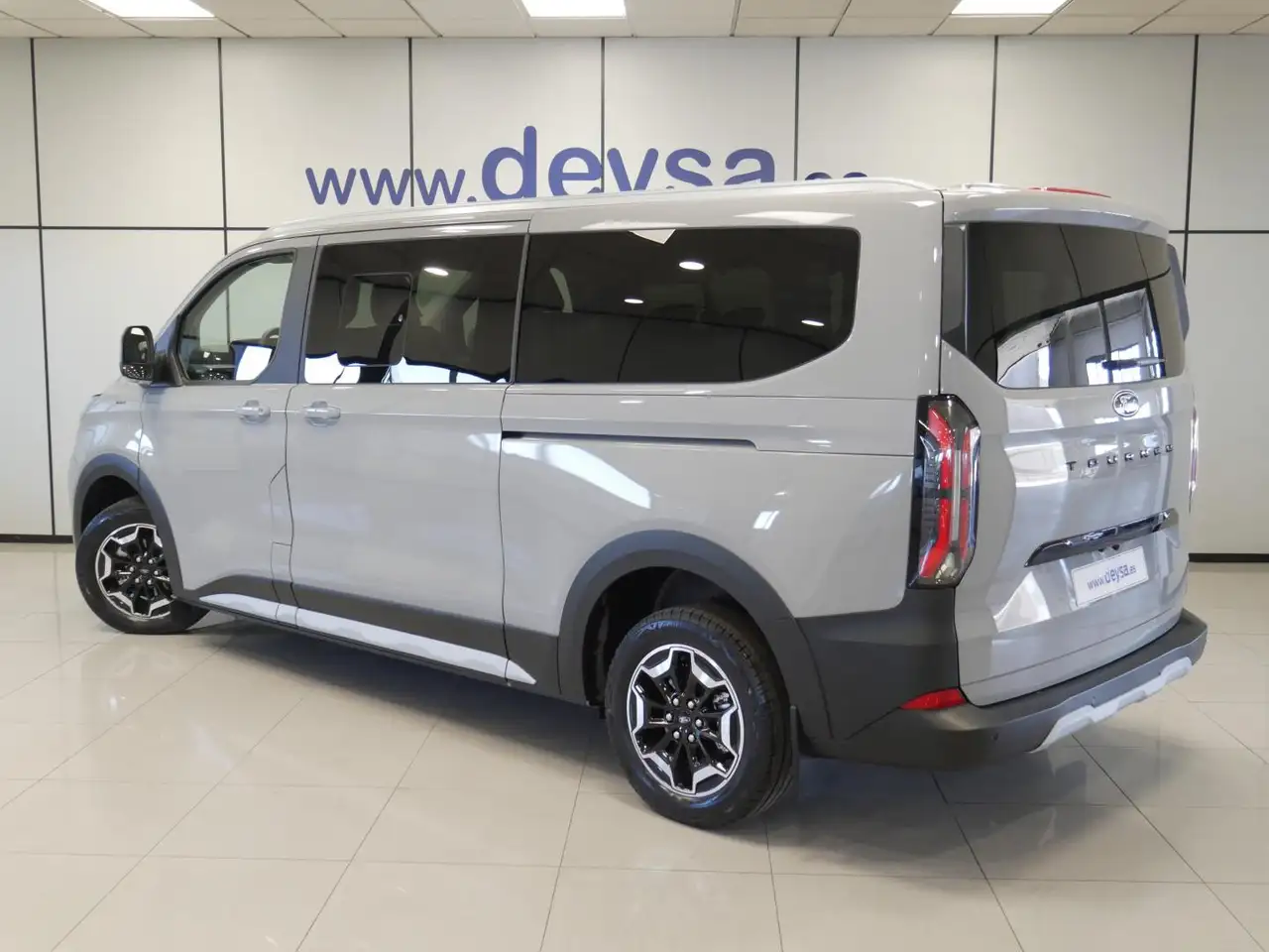 Ford Tourneo Custom 2026