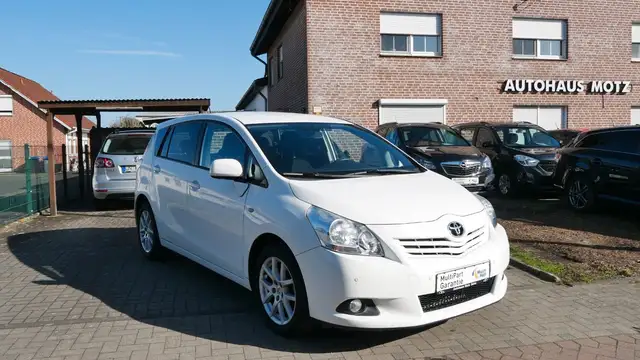 Toyota Verso Travel