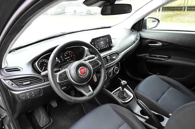 Fiat Tipo view 8