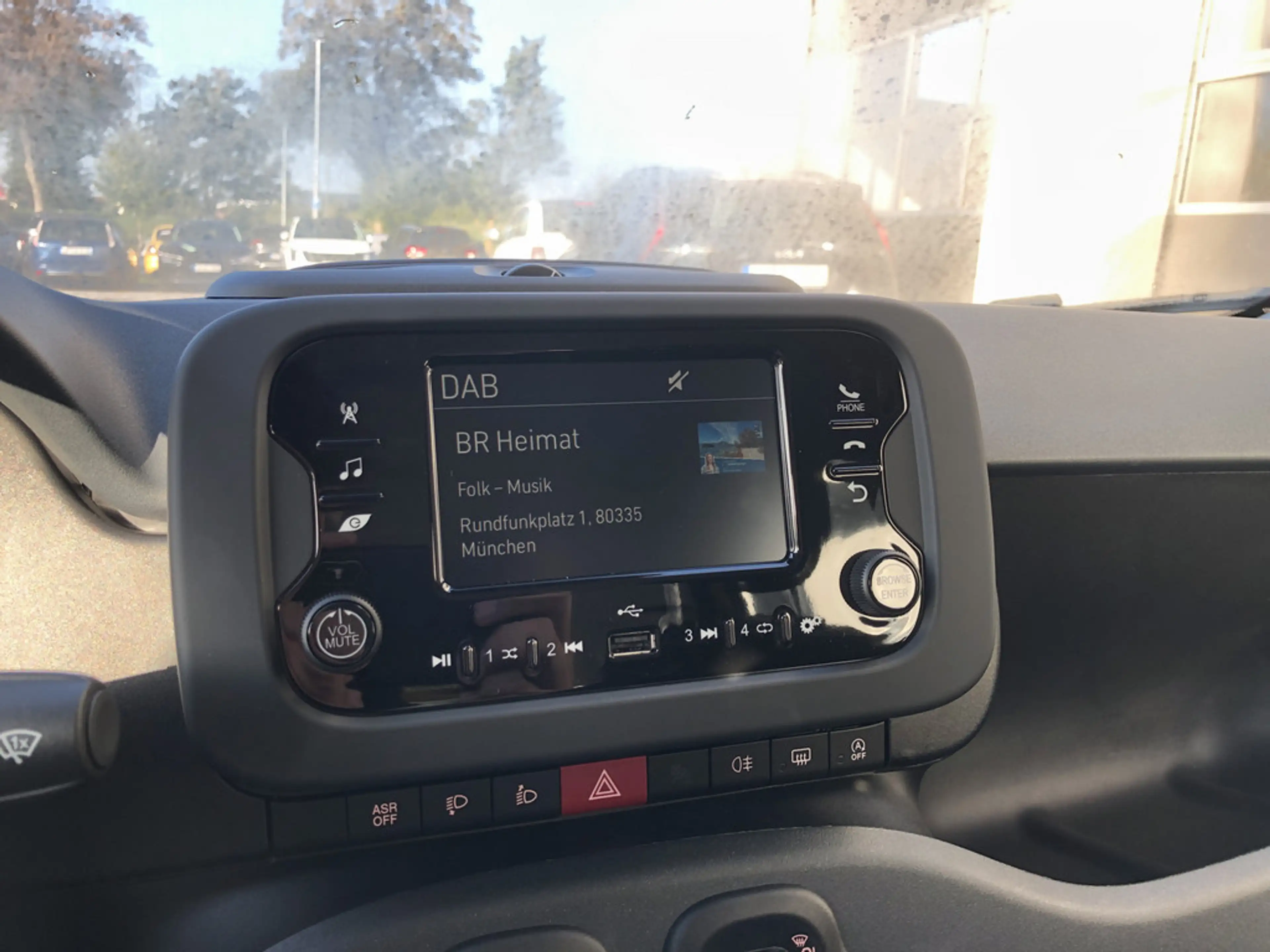 Fiat Panda Pandina Icon 1.0 Hybrid 48 kW — photo 10