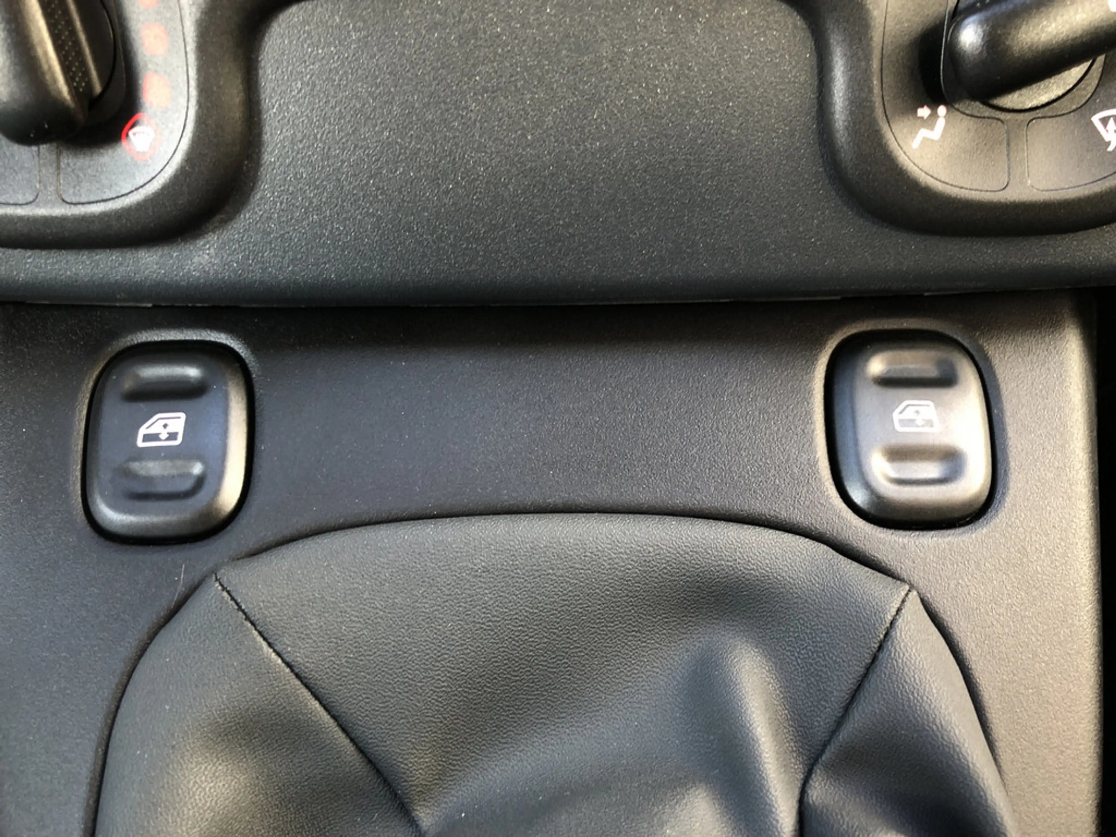 Fiat Panda Pandina Icon 1.0 Hybrid 48 kW — photo 13