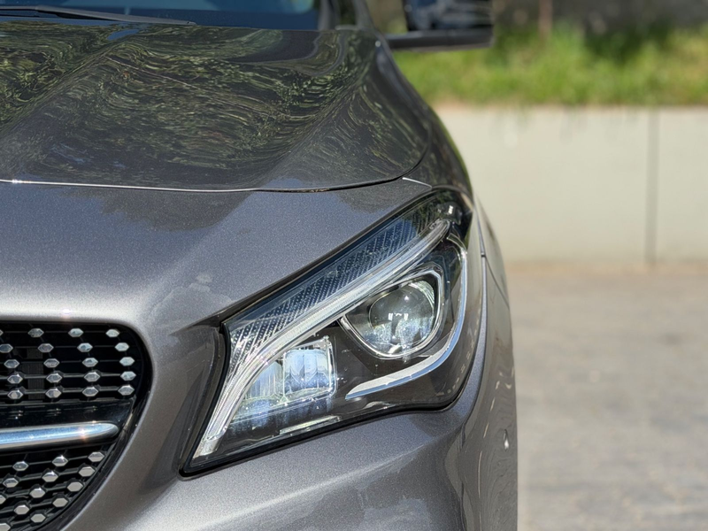 Mercedes-Benz CLA 180 Edition AMG/LEDER/LED/KAM — photo 3